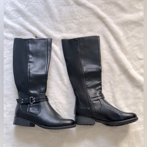 Black boots size 7 - Picture 1 of 3